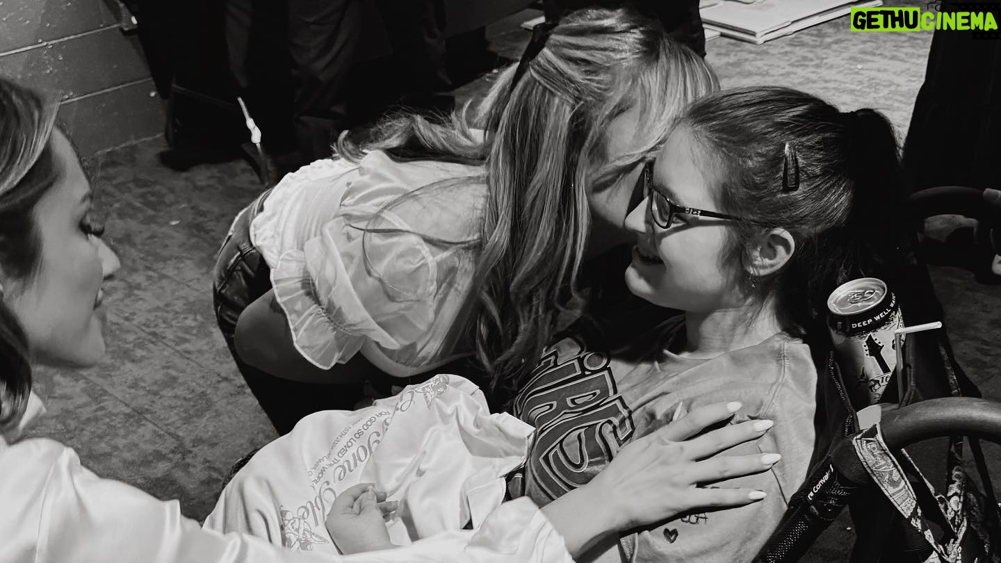 Arielle Reitsma Instagram - Having you guys as our GGB family is one thing, and now to be able to go on tour and actually be with you guys in person? priceless. Thank you Jesus. 🕊️