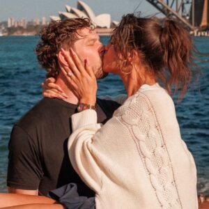 Arisce Wanzer Instagram - ENGAGED💕 
📸 @katesyourmate