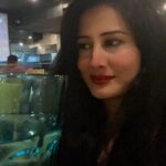 Arjumman Mughal Instagram – #original is diffrent, #digital art is diffrent – galat kuch bhi nahi hota apni apni jagah sab sehi hota hai.… what is the problem with her face?  you think it’s ugly ? tell me ?  Main ne banaya hai uska chehra ya tum ne , kisi ne nahin.  khuda/bhagwan ne banaya hai. aur jo usne banaya hai tum usmain galati nikal rahe ho, tum khud kitne galat ho? 
#phir mujhe kahawat yaad aa gai- 
moorakh Nu ki mat sakhani pathar Nu ki pala je kale poore Nu saban layiye kale thu pher kala.
