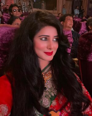 Arjumman Mughal Instagram - #arjummanmughal #AT #HINDUSTANRATANAWARDS2024 #bollywood #bollywoodawards #rajkumartiwari #snehaullal