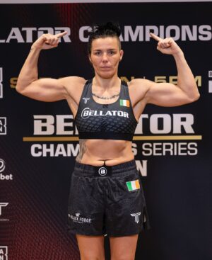 Arlene Blencowe Instagram - #BellatorDublin Official Weigh In Result ⚖️ 

Sinead Kavanagh - 146lbs ✅ 
Arlene Blencowe - 145.4lbs ✅ 

Presented by @ThatPrizeGuy 🤝

#BellatorDublin | TOMORROW
Live on MAX | 12P ET
