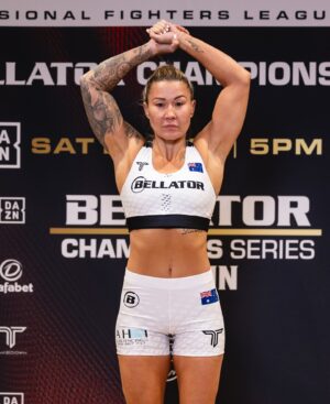 Arlene Blencowe Instagram - #BellatorDublin Official Weigh In Result ⚖️ 

Sinead Kavanagh - 146lbs ✅ 
Arlene Blencowe - 145.4lbs ✅ 

Presented by @ThatPrizeGuy 🤝

#BellatorDublin | TOMORROW
Live on MAX | 12P ET