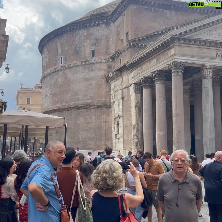 Arlene Blencowe - 522 Likes - (Some of) Day 1 in Rome 🇮🇹