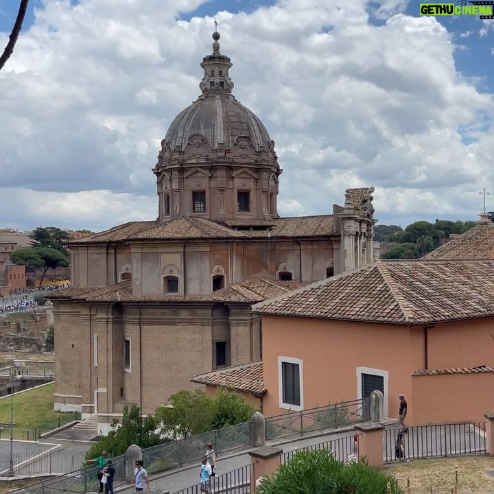 Arlene Blencowe - 522 Likes - (Some of) Day 1 in Rome 🇮🇹