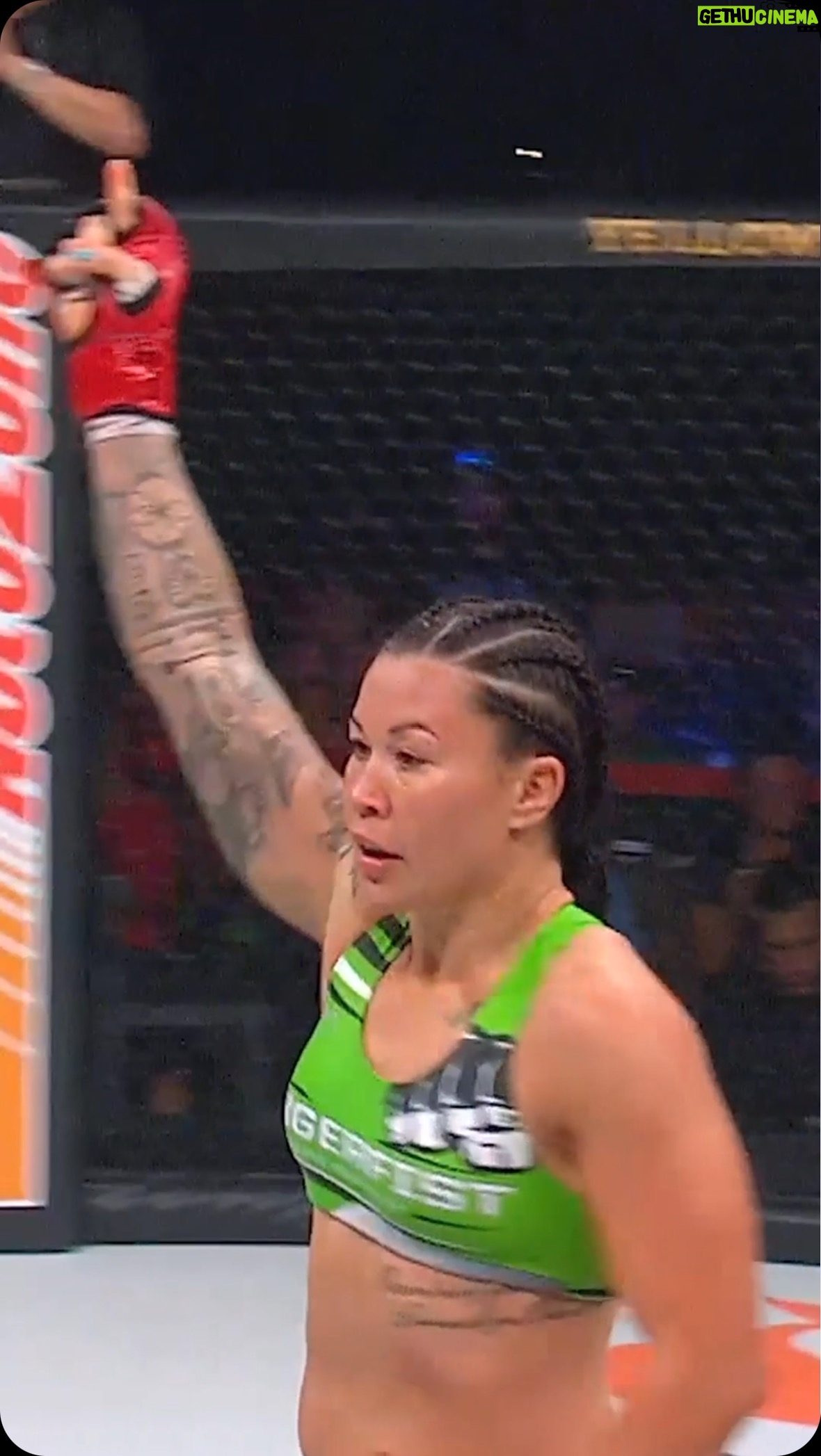 Arlene Blencowe - 1.7K Likes - ANGERFIST! 🇦🇺
Arlene Blencowe carries huge power proved with her 22 second TKO win over Amanda Bell at #Bellator224! 💣
Arlene Blencowe will be looking to get back into the win column when she rematches Sinead Kavanagh in enemy territory on June 22nd!
#BellatorDublin | Sat June 22 | Tickets on Sale NOW! 🎟️ Link in bio