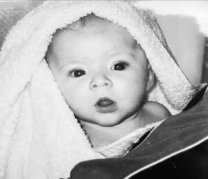 Arlene Blencowe Instagram - On 19.4.2001, you entered this world and gifted me the most precious role.. becoming your mum. Witnessing your growth while growing alongside you has been one of the greatest joys of my life.

You are kind, caring, and respectful, with a heart so pure—every parent’s dream. You make me proud every single day, KQ.

Happy 23rd Birthday, @kaylahquinnn ❤️

“You are protected, in short, by your ability to love!” ⚯͛