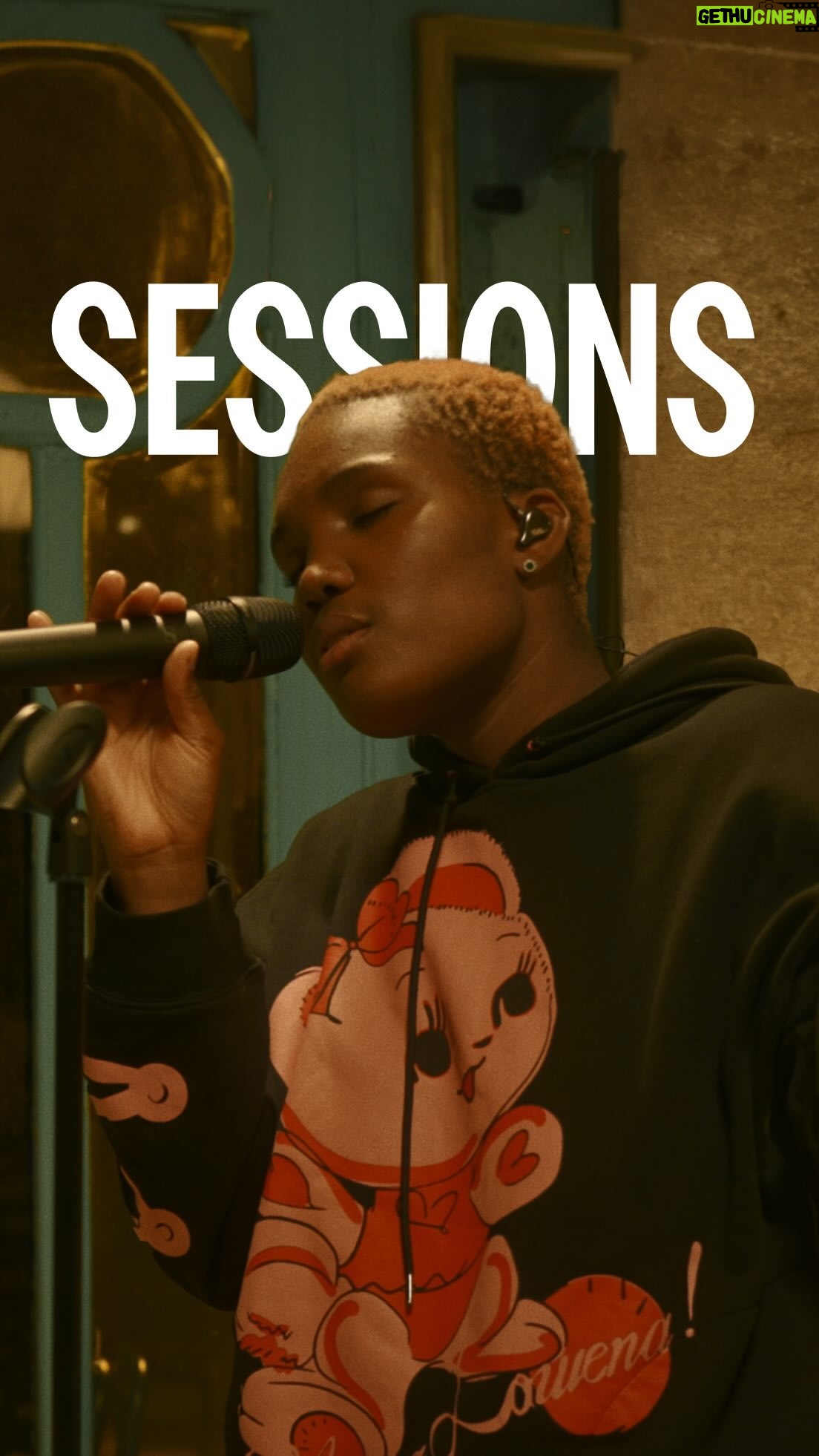 Arlo Parks Instagram - A magical evening of music and poetry in Paris with @arlo.parks... Is this what dreams are made of? ✨🌙 Enjoy the experience of an intimate gig with our first ever #DeezerSessions Live on our YouTube channel now #livethemusic