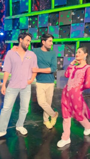 Arpita Kar Instagram - Capturing the camaraderie with my co-stars! 🎬

 #BTSbond #NextGenTalent"
#BTSMoments #Instagram #explorepage #odiasong #arpitakar #dod