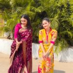 Arpita Kar Instagram - 12 baje 😂😂😂 #dance #reelsinstagram #duo