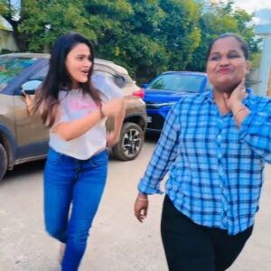 Arpita Kar Instagram - Fun time must watch....... Jhala mala......😂😂😂