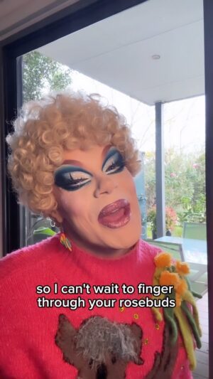 Art Simone Instagram - HOI CANBERRA! @kathandkimplay is coming! 
See you this September at the @erindaletheatre 💖