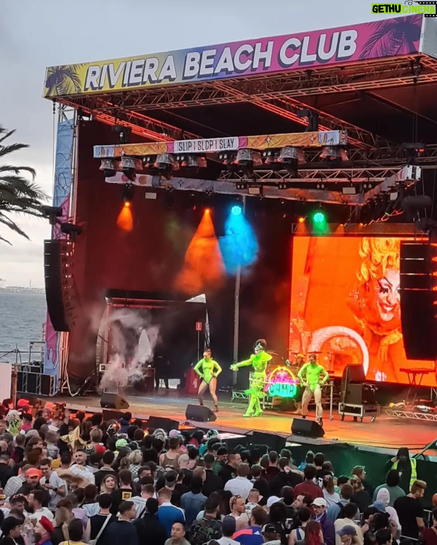 Art Simone Instagram - THANK YOU @summercampfestivalau !!! Such a pleasure to hit the stage in front of all the brave Melbournians who came to party - you’re all LEGENDS! ☀️ 🖤