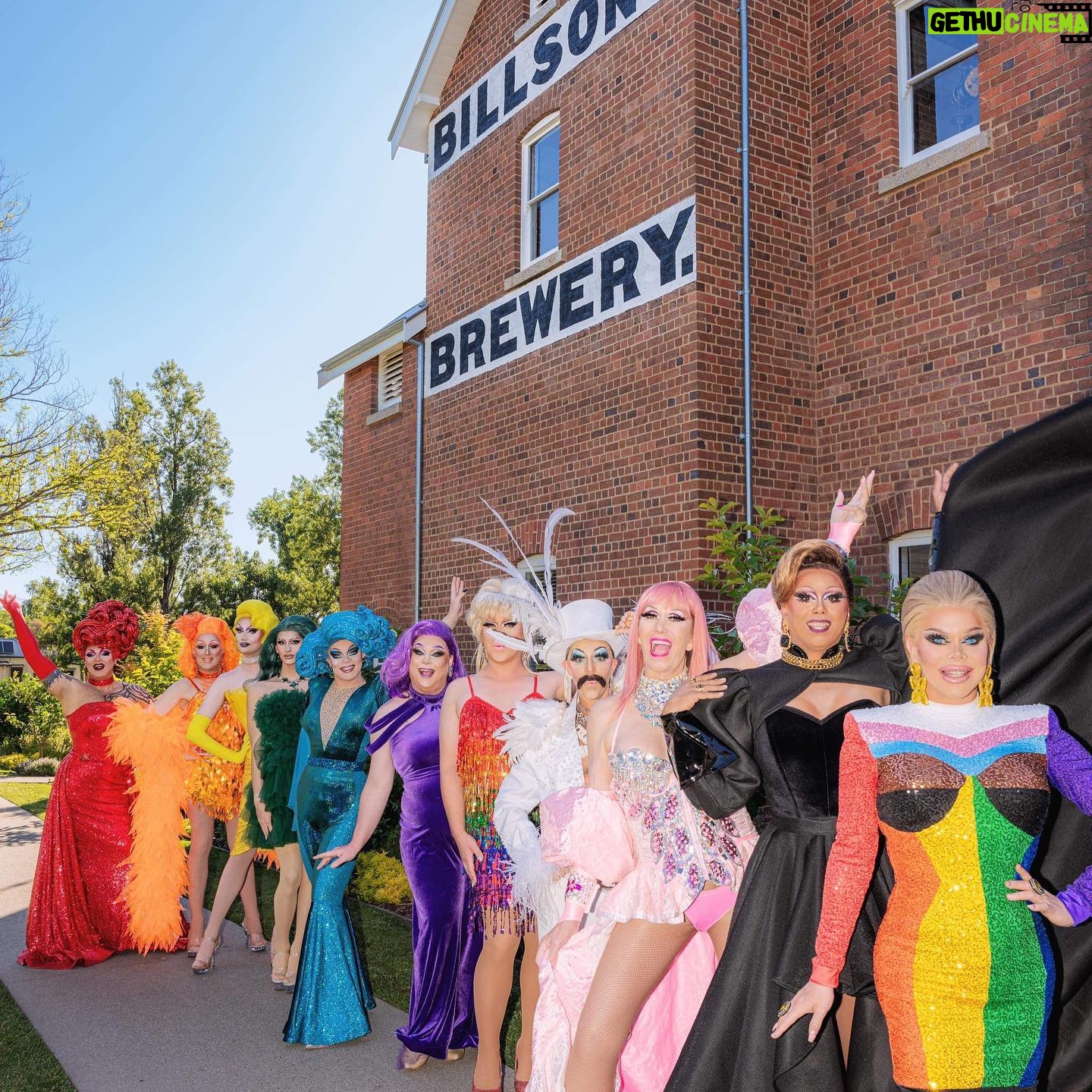 Art Simone Instagram - I LOVE YOU @dragdoutbeechy 🙌 Taking drag into the regions is so special to me and I’m grateful for inclusive festivals such as this one. Bringing together a community of individuals who are there to celebrate this wonderful art form. See you next year! Tickets are now on sale! Pics thanks to @seehighcountry / @jamesofcamera