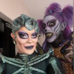 Art Simone Instagram – WHAT A WEEKEND!!
Sickening Ball 2023 & @marysinthepark – MEL – ADL – SYD – BRIS ✈️
Always a pleasure touring with the @itdevents team 🥰
New costume set by @tamaraclaire
Hair by @weekdaywigs
Thanks to @theofficialtro & Tamara for spending a day splattering me in crystals and blood 🥰