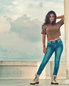 Arunima Sudhakar Instagram - Confidence on point ! 🔥🔥 Pc @samthedj_official