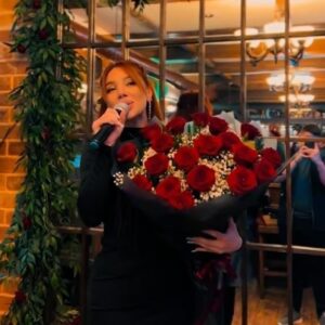 Arzu Abdulova Instagram - Ben yaparım siz konuşursuz😉😎