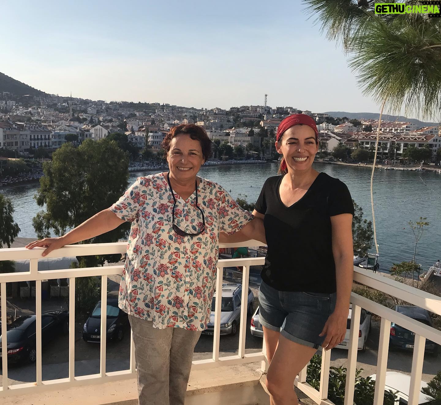 Arzu Gamze Kılınç - 4.4K Likes - Canım Annem❤️🥰