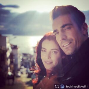 Arzu Gamze Kılınç Instagram - #kameraarkası #set #siyahbeyazaşk 🖤