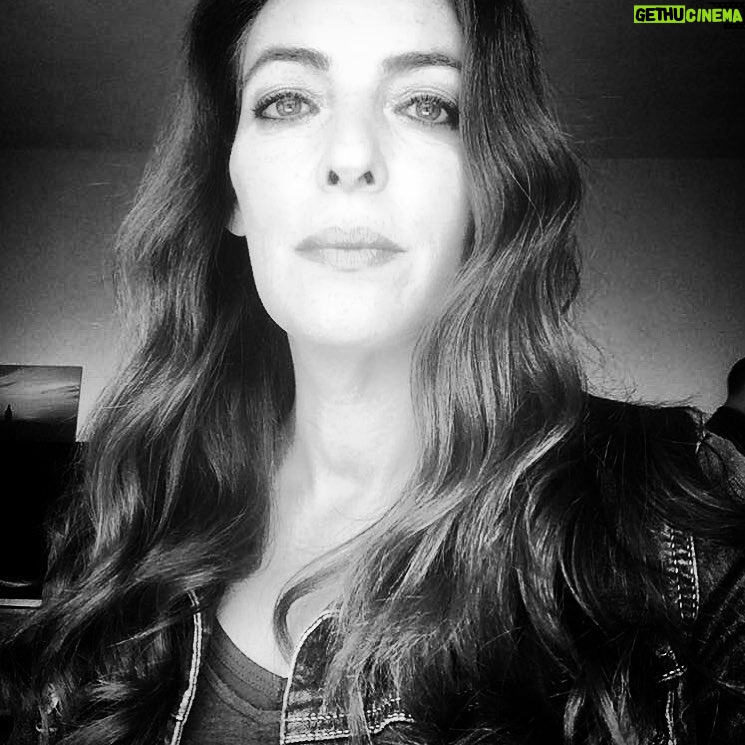 Arzu Gamze Kılınç - 3K Likes -