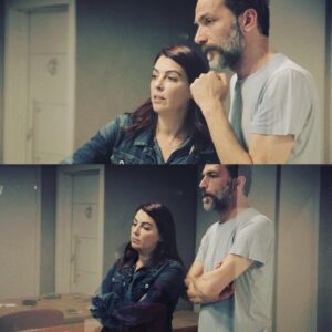 Arzu Gamze Kılınç Instagram - Bir yıl böyle geçti😆 #cas #cihangiratölyesahnesi
