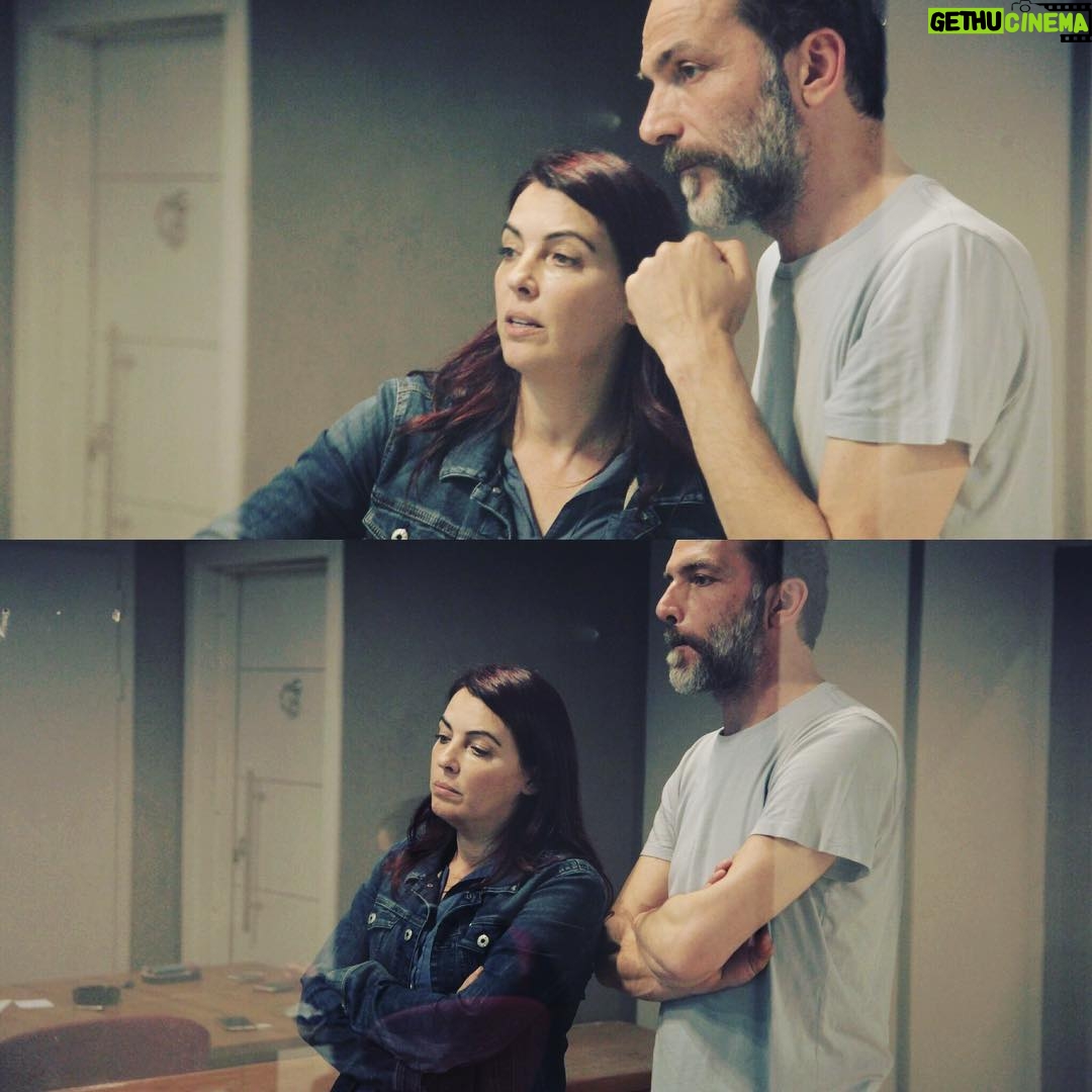 Arzu Gamze Kılınç - 9.2K Likes - Bir yıl böyle geçti😆 #cas #cihangiratölyesahnesi