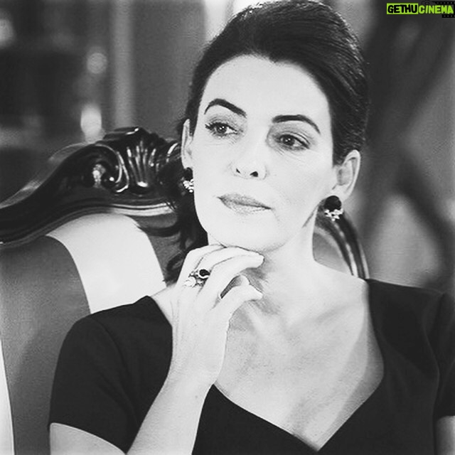 Arzu Gamze Kılınç - 6.4K Likes - Eskilerden... SBA
#siyahbeyazaşk