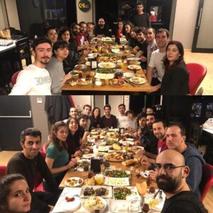 Arzu Gamze Kılınç Instagram - CAS’ta kahvaltılar bitmez🙏🏻🙃🎊