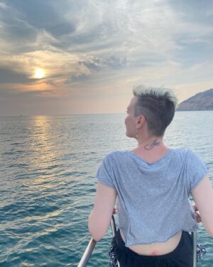 Arzu Yanardağ Instagram - pamuk şekerin içinde yolculuk ettik🤓😍 #sunset #phuket