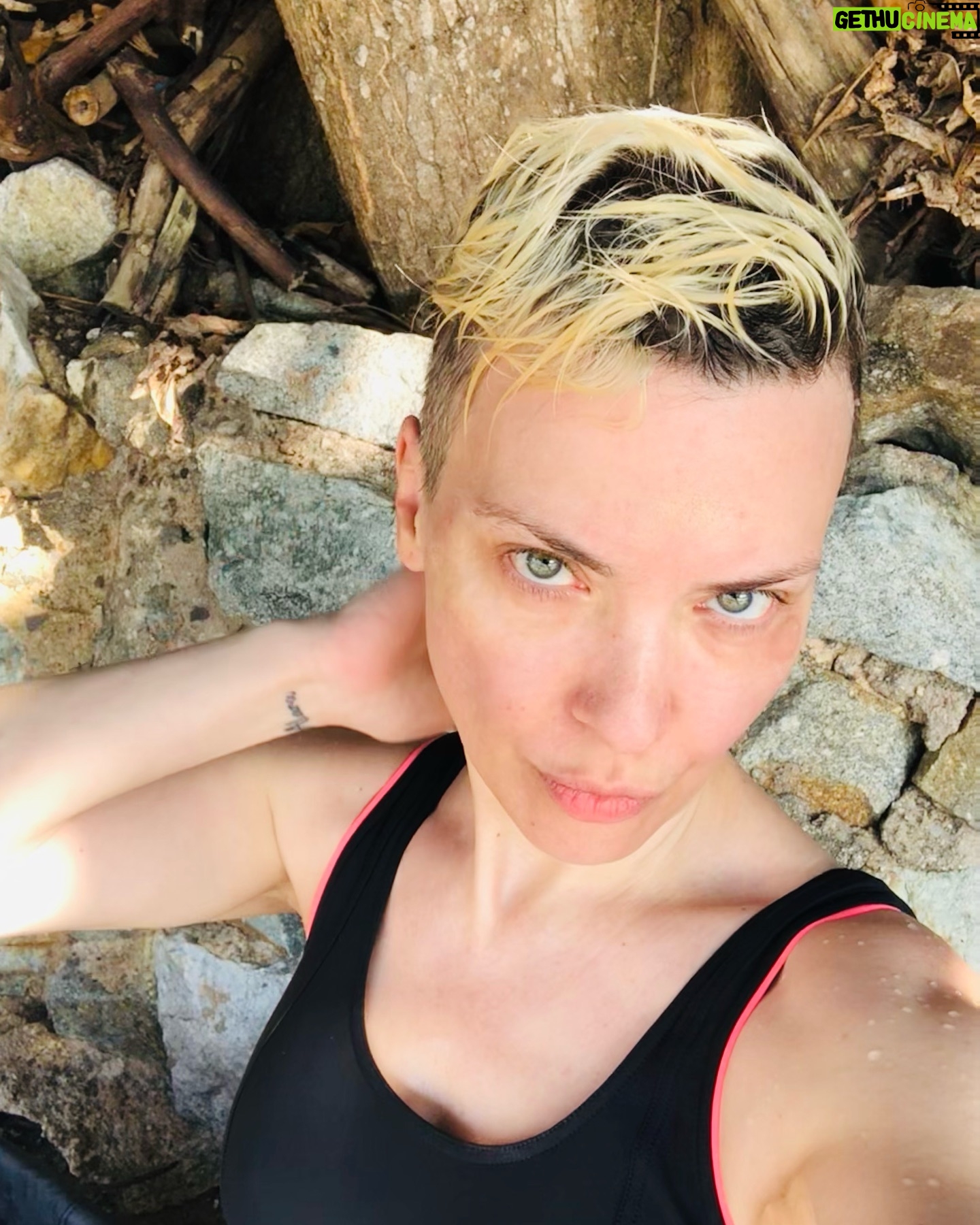 Arzu Yanardağ - 3 Likes - ใช่ ฉันหล่อมาก😄🤩😘