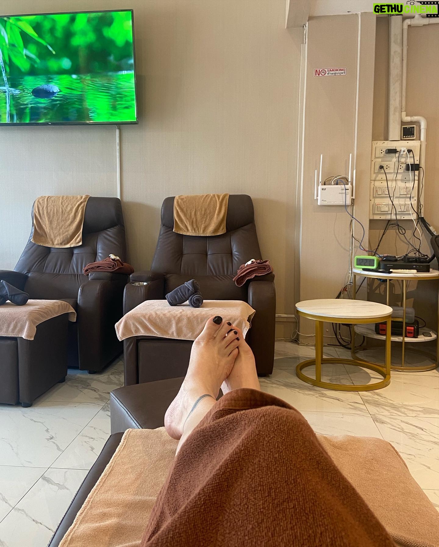 Arzu Yanardağ - 3 Likes - Buradaki en iyi arkadaşım oldun Washira😍 seni veren Allah’a şükürler olsun🙏🏻💫🧿 Zuzu Washira ile masaj keyfinde🫠✌️