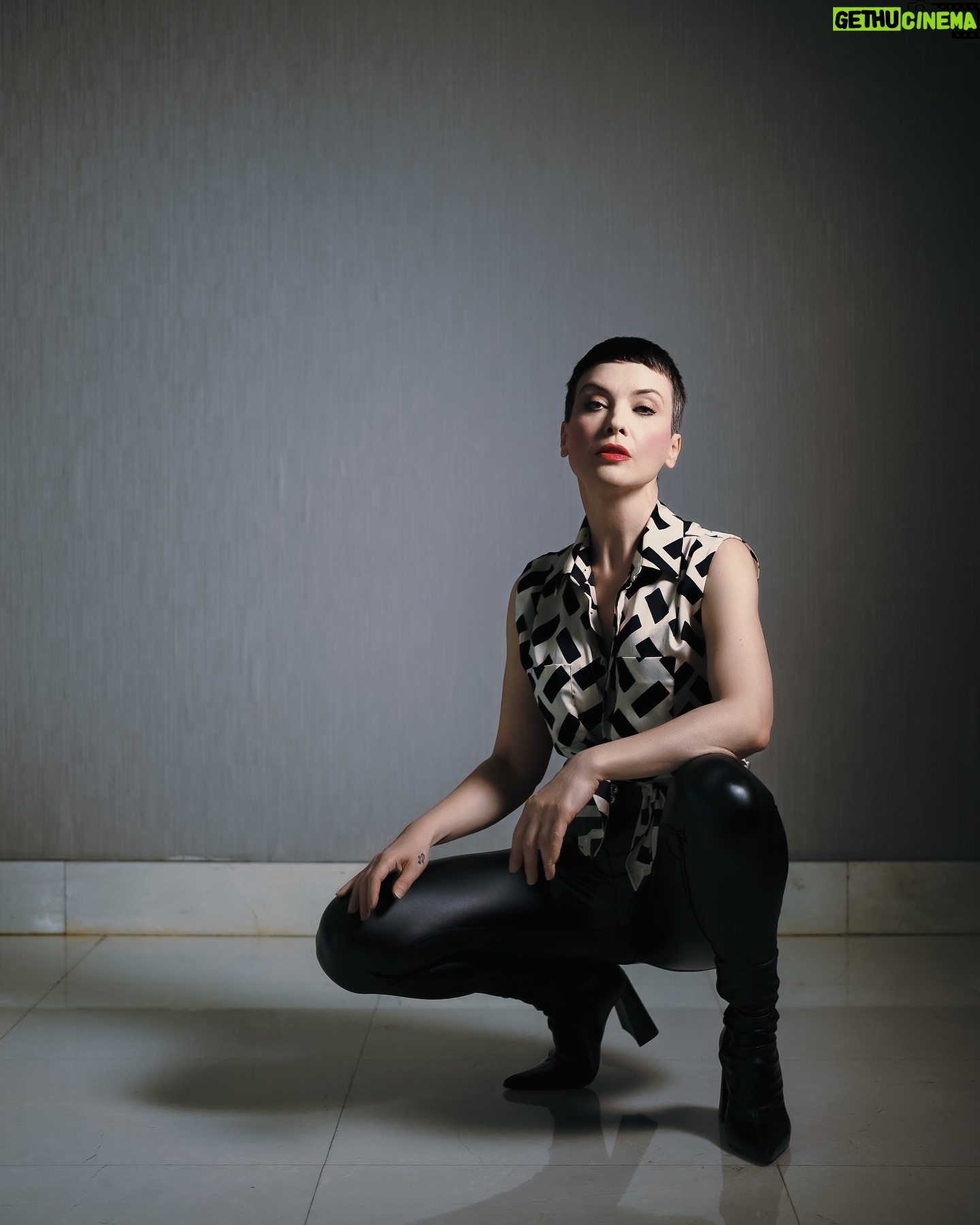 Arzu Yanardağ - 3 Likes - 🐝