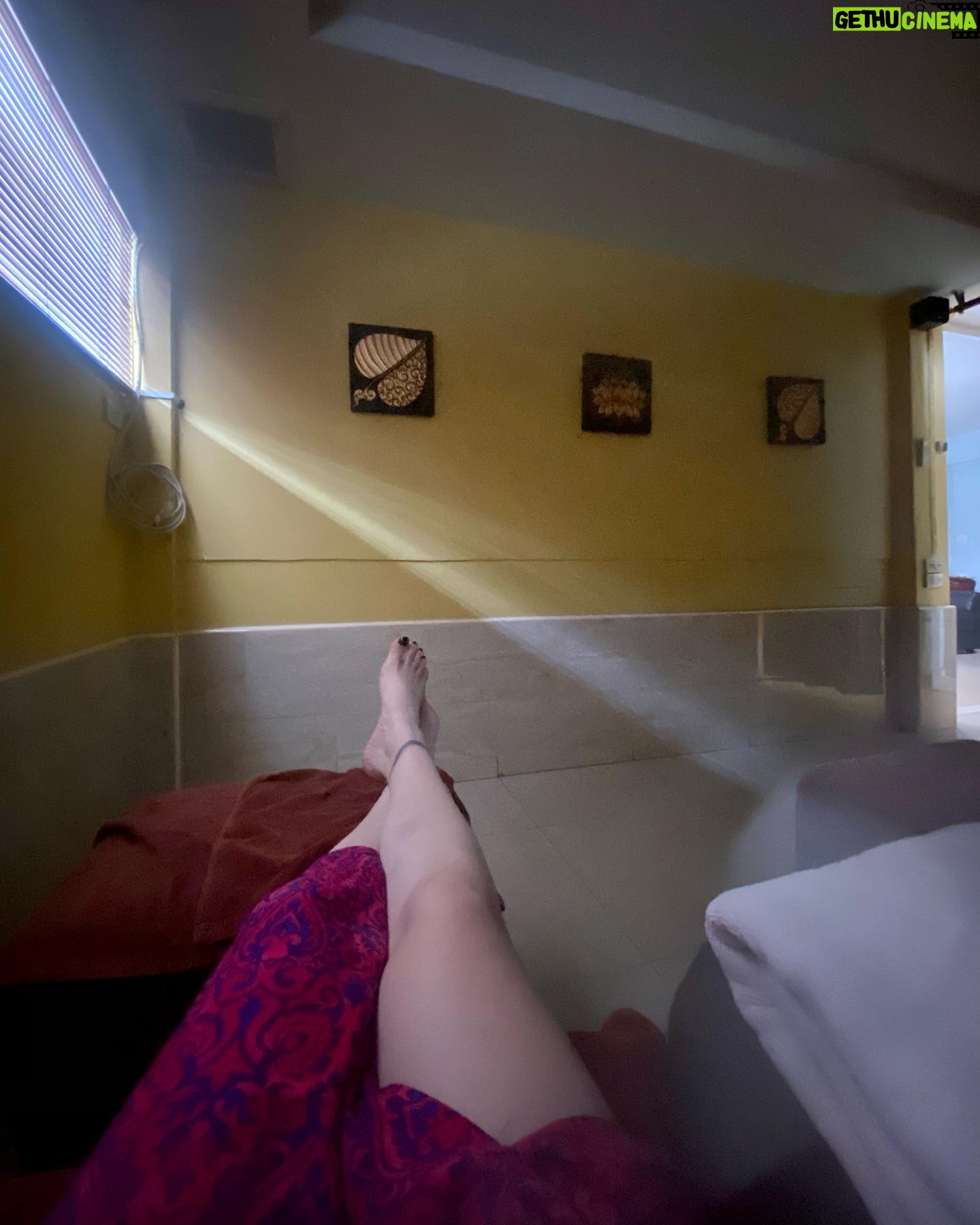 Arzu Yanardağ - 3 Likes - Zuzu en çok #footmassage seviyor 🫠💫 dolaşım sistemim Kürt halayı çekiyo🤩