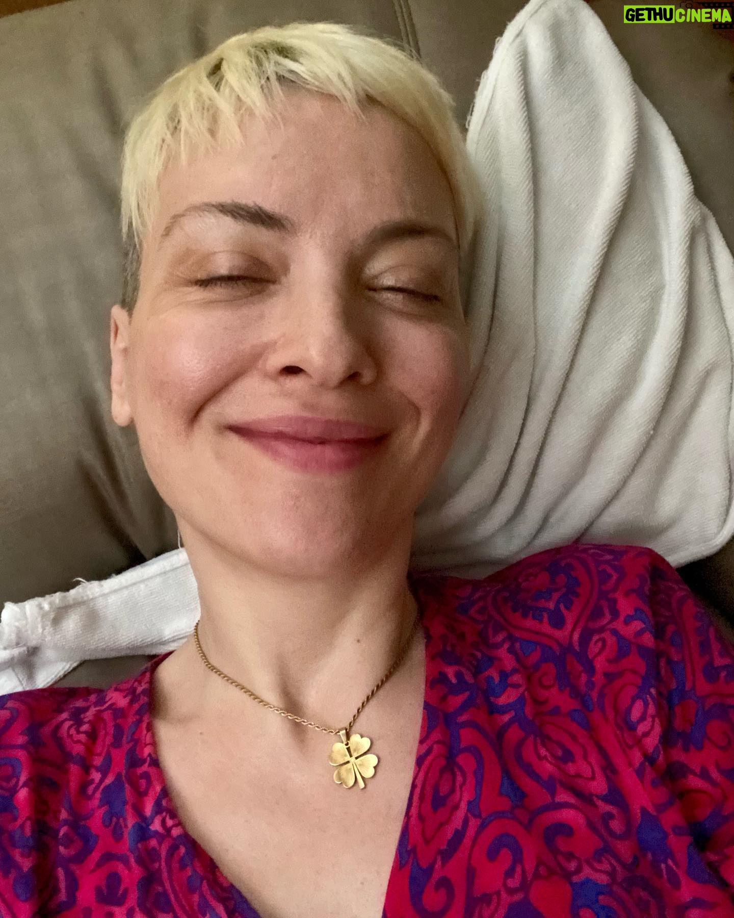 Arzu Yanardağ - 3 Likes - Zuzu en çok #footmassage seviyor 🫠💫 dolaşım sistemim Kürt halayı çekiyo🤩