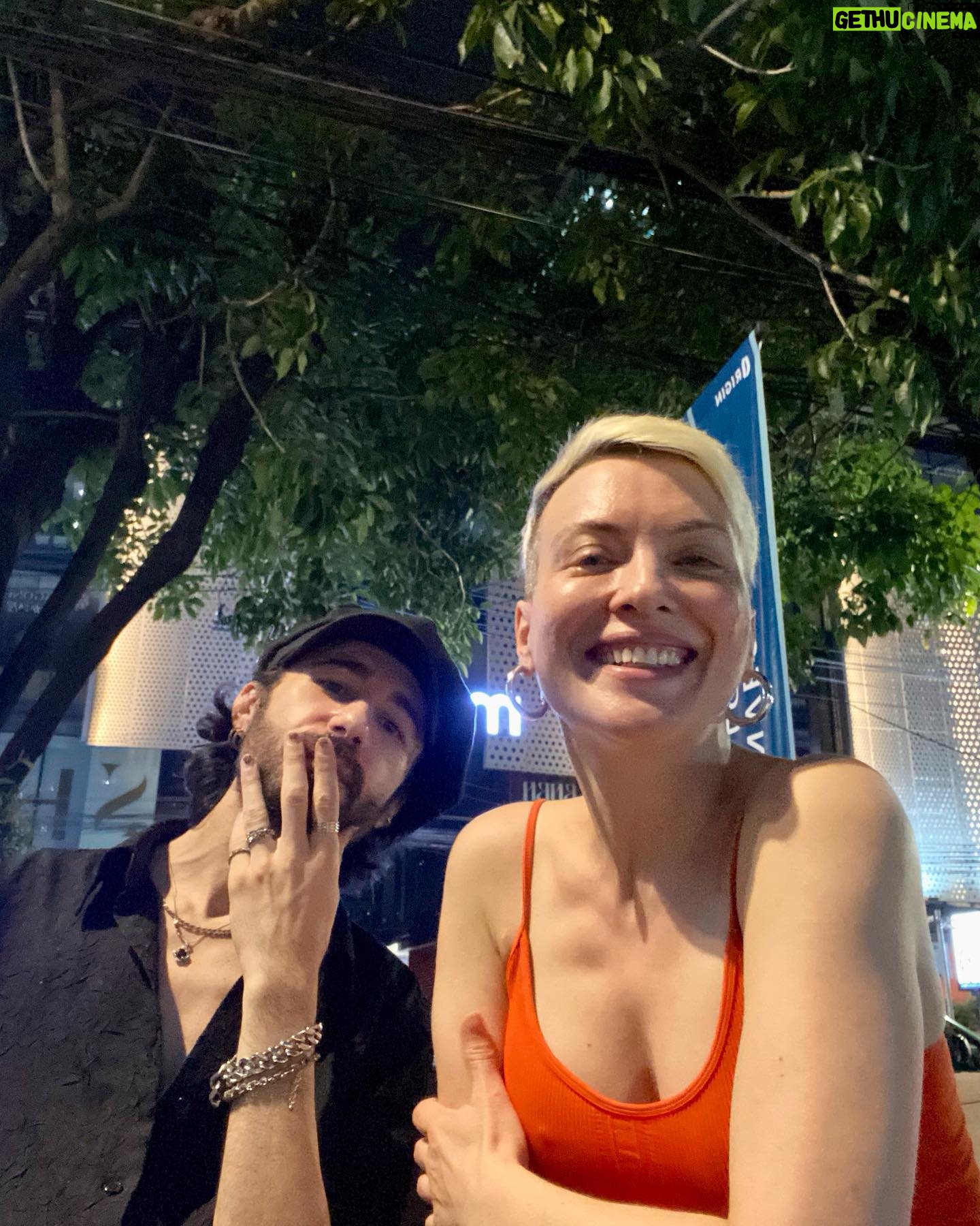 Arzu Yanardağ - 3 Likes - Tayland’la ummadığım kadar kucaklaştık. Bağ kurdum🫠🥰🙏🏻 teşekkür ederim her şeye🤩🧿💫