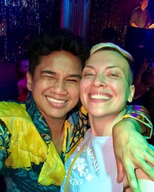 Arzu Yanardağ Instagram - Tayland’la ummadığım kadar kucaklaştık. Bağ kurdum🫠🥰🙏🏻 teşekkür ederim her şeye🤩🧿💫