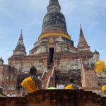 Arzu Yanardağ Instagram - Zuzu Ayutthaya antik kentinde🤩🙏🏻 #namaste #Bangkok