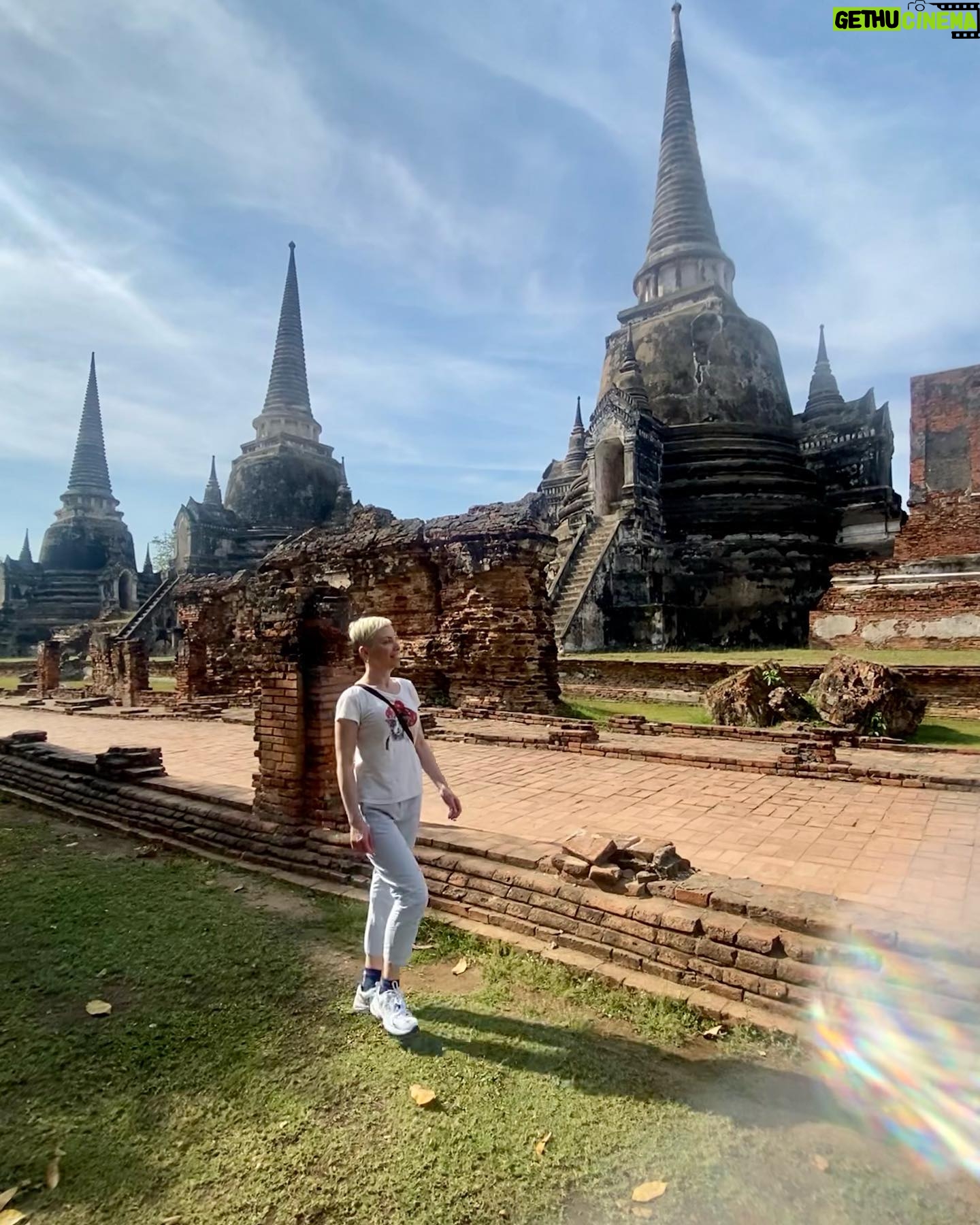 Arzu Yanardağ - 3 Likes - Zuzu Ayutthaya antik kentinde🤩🙏🏻 #namaste #Bangkok