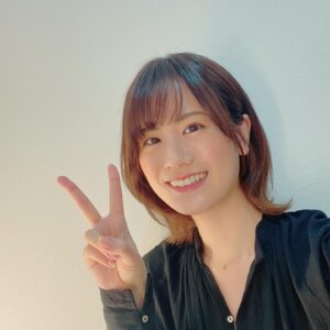Asami Seto Instagram - 「陰の実力者になりたくて」最終話放送記念生配信でした〜！

season2決定の報❗️

お楽しみに😏

明日は鈴木みのりちゃん　@minoringo_official 
のラジオのイベントに参加させていただきます(*´꒳`*)
会えるの楽しみ！早く寝よう∩^ω^∩

#陰の実力者になりたくて