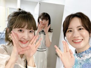 Asami Seto Instagram - 『青春ブタ野郎はおでかけシスターの夢を見ない』パッケージイベント『シュガーダイアリーの夢を見ない』とっても楽しかった〜╰(*´︶`*)╯♡

ほんとにみんな青春ブタ野郎だね🐷

生アフレコ、オリジナル朗読劇、クイズコーナーと
すべて楽しかったなあ〜☺️
ありがとう🌸

帰宅して、ソファで寝ちゃった⭐︎

#青ブタ