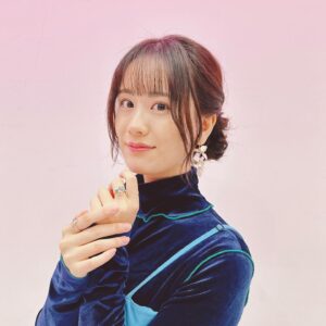 Asami Seto Instagram - 『青春ブタ野郎はランドセルガールの夢を見ない』完成披露試写、そしてアフタートークでした🐷公開は12/1🎞️✨もう少しですね！ぜひ劇場でご覧くださいね🐰

コラボたくさんで、Xで皆さんの写真見て楽しんでいます(｀･ω･´)SAとか！私も行きたい〜🚙✨

#青ブタ 
#青ブタ聖地巡礼
