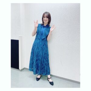 Asami Seto Instagram - 「青春ブタ野郎はおでかけシスターの夢を見ない」ぜひ劇場でお楽しみください😌🐷✨

舞台挨拶楽しかった〜！👗

#青ブタ