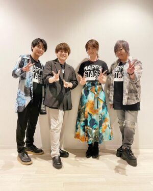 Asami Seto Instagram - 今日だけのMAPPATしゃつ👕✨
そして宇宙スカート🪐🌟
背中には出演者キャストアーティストMCさんスタッフさんのお名前がありました😌運営スタッフの皆様お疲れ様でした！遊びに来てくれたみなさんも楽しい1日になりましたでしょうか？前の方の方は表情も見えて、嬉しかったです☺️
#呪術廻戦
#mappastage2023