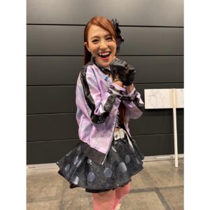 Asami Tano Instagram - Day2⚾️🏟️
「LoveLive! Series Presents ユニット甲子園 2024」
ありがとうございました⛄️❄️

日向と理亞と聖良と一緒に無事にステージに立てた事誇りにおもいます。
本当に楽しかった。
皆の声援があんなにも浴びられて幸せでした。

本番前に皆がいる客席を1人で練り歩き
皆からはこう見えているのね。
こう聞こえているのね。
と皆を感じる時間を作りました。
席に座ってステージリハみたり。笑
と色んな場所で確認したよ！😊
そんな皆の場所から見るステージはとてつもなく大きく夢がいっぱいで輝いた場所でした。
そこに立つ事ができる！できた！皆に届けられた！最高に幸せでした✨❄️

本当に素敵な2日間をありがとうございました。

ちなみにDay2の2曲目Believe again の落ちサビの所、ステージ片方の端っこから反対側の端っこ、日向（理亞）のいる所まで駆け寄って行ったのは私が日向と理亞に会いに行きたくて、手を繋ぎたくて、本来の位置とか全て無視してあの瞬間に独断で反対側の端っこまで向かいました❄️
なんかね、手を繋がずにビリアゲ終わるのが嫌でね、突発的に動いてしまってた❄️

理亞（日向）びっくりしてた😂
理亞と日向は何にも間違ってないの！
私が独断で動いた。
ごめんね💙会いにいきたかったんだよ！！

そんな私の瞬間的な動きに光を当ててくれたり、カメラで追ってくれた職人さん本当にありがとうございました。心より感謝です。

次はいつ会えるかなぁ、
言霊だからね。
またお会いしましょう！！

2024
鹿角聖良 こと 田野アサミ

#lovelive#ユニット甲子園day1#ユニット甲子園day2#lovelivesunshine#saintsnow#鹿角聖良
#田野アサミ#asamitano#誇り
