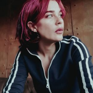 Asena Tuğal Instagram - Dikkatli izlersen anlarsın haklı megathron..