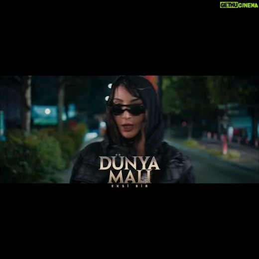 Asena Tuğal Instagram - Hayat her zaman sıfırdan başlamıyor. Dünya Malı 17 Mayıs'ta tüm sinemalarda.