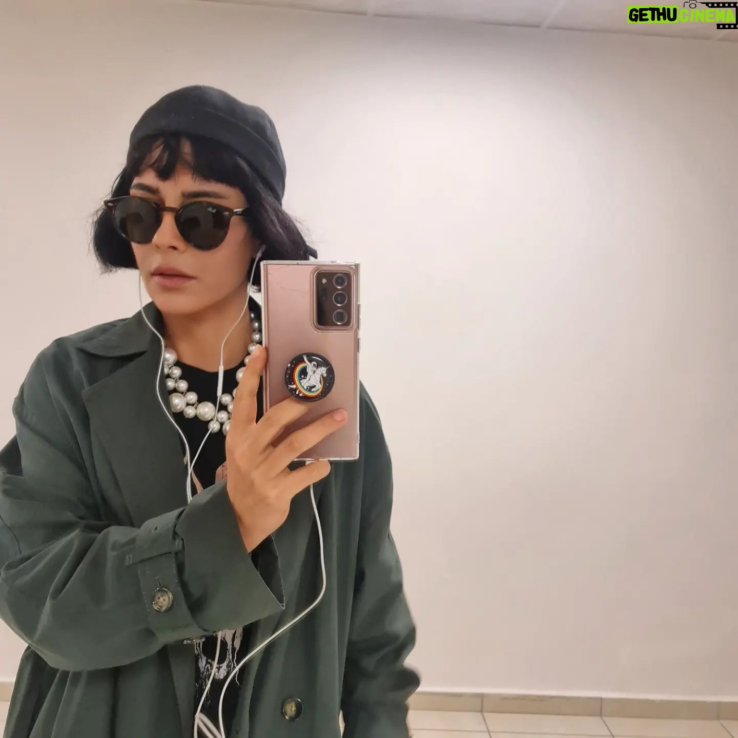 Asena Tuğal Instagram - Hayat zor, konu uzun, mevzu derin...