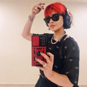 Asena Tuğal Instagram - Kırmızıya boyanınca ne güzel oldu bak...