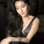 Ashlesha Savant Instagram – I look different in different angles and different lights. 
But that’s the case with life in general isn’t it ????? 

P.S – the music is from my recent fav series @yellowstone 
Waiting for new episodes desperately!!!!! 

Thank you @roshni0819 for this last minute save ❤️

Stylist – @roshni0819
Jewellery – @chaotiqbyarti 

#sareelove #indianjewellery