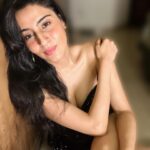 Ashlesha Savant Instagram - Dear Summer be kind - from A Brunette For Life . P.S - Finding solace in Alkaline Water. #itsback #summer #summervibes #drinkup #potd