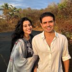 Ashlesha Savant Instagram - The Sun literally melted after the Storm today. The Sunset was spread out like Lava through the Clouds. Golden and bright as if telling us , to stop and take the light in before the monsoon starts in Bombay . The beauty of seeing this city change as the rain commences ❤️❤️❤️❤️❤️❤️ Hope it’s bountiful and a safe rainy season. Nature is Everything.Isnt it. It can transform the most random moments into poetry . #sunset #monsoon #mumbai